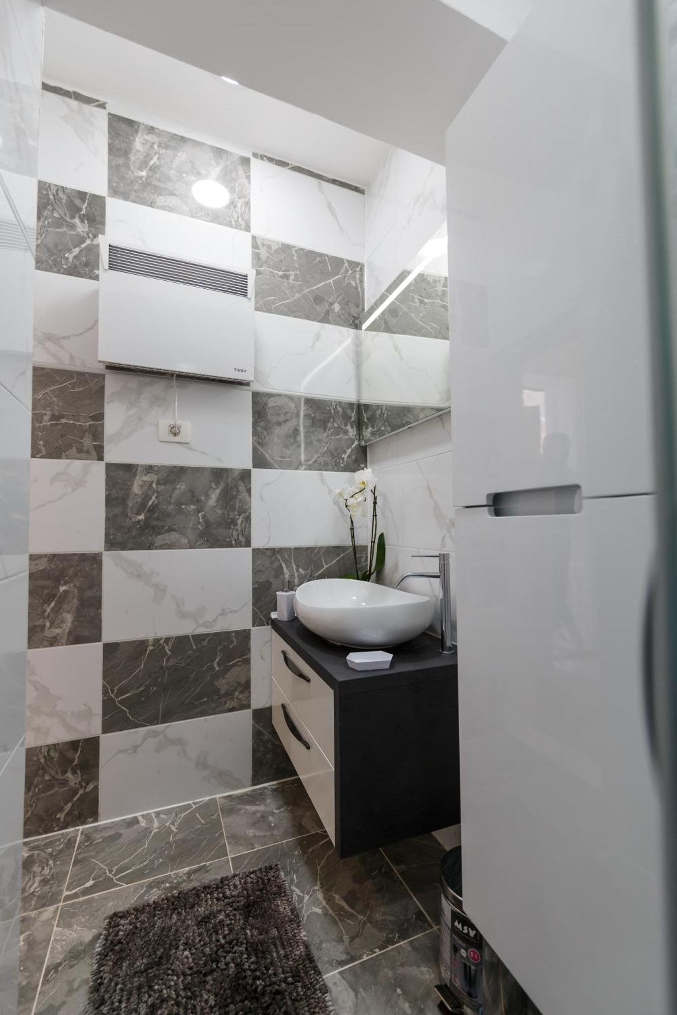 Apartman Royal Slavonski Brod Exterior photo